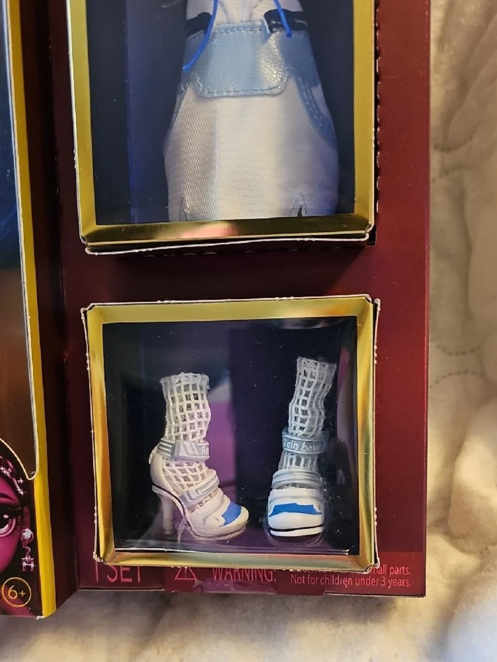 Rainbow Coco Vanderbalt Blue Fashion Doll with Mix-and-Match Blue Outfits